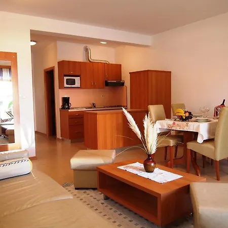 Apartment Kampor 7